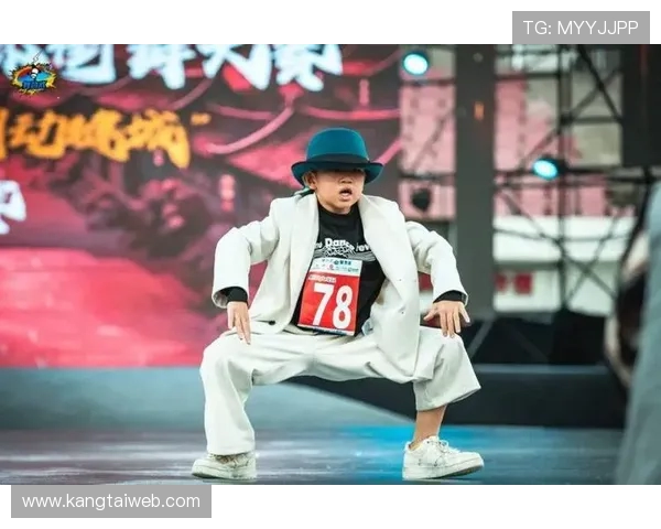 重庆街舞队荣登街舞节奏排行榜第9名展现城市风采与实力