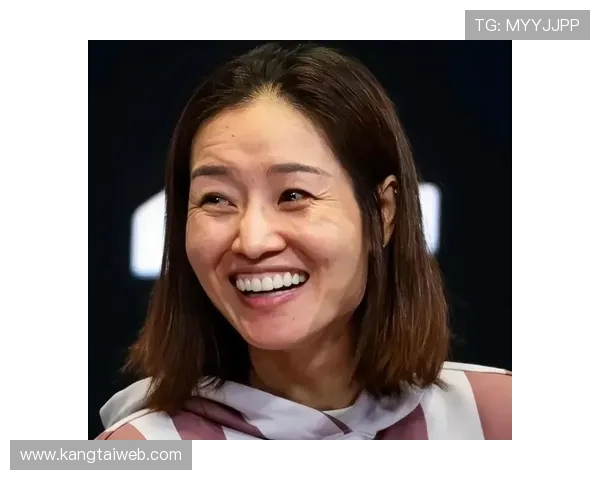 李娜与斯蒂芬斯的巅峰对决谁能在网球赛场上笑到最后